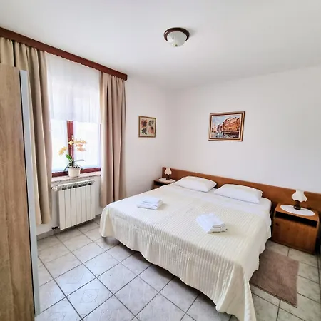 Senka Apartman Vrsar